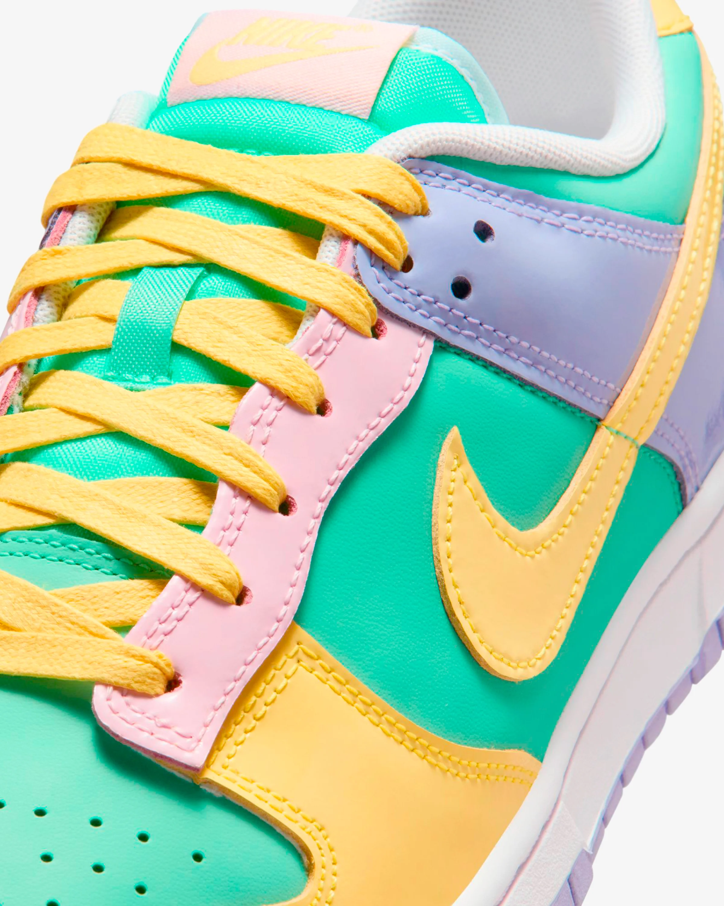 6932-nike-dunk-low-retro-emerald-rise-yellow-pulse-hydrangeas-6.webp NIKE DUNK LOW RETRO - EMERALD RISE/ YELLOW PULSE/ HYDRANGEAS