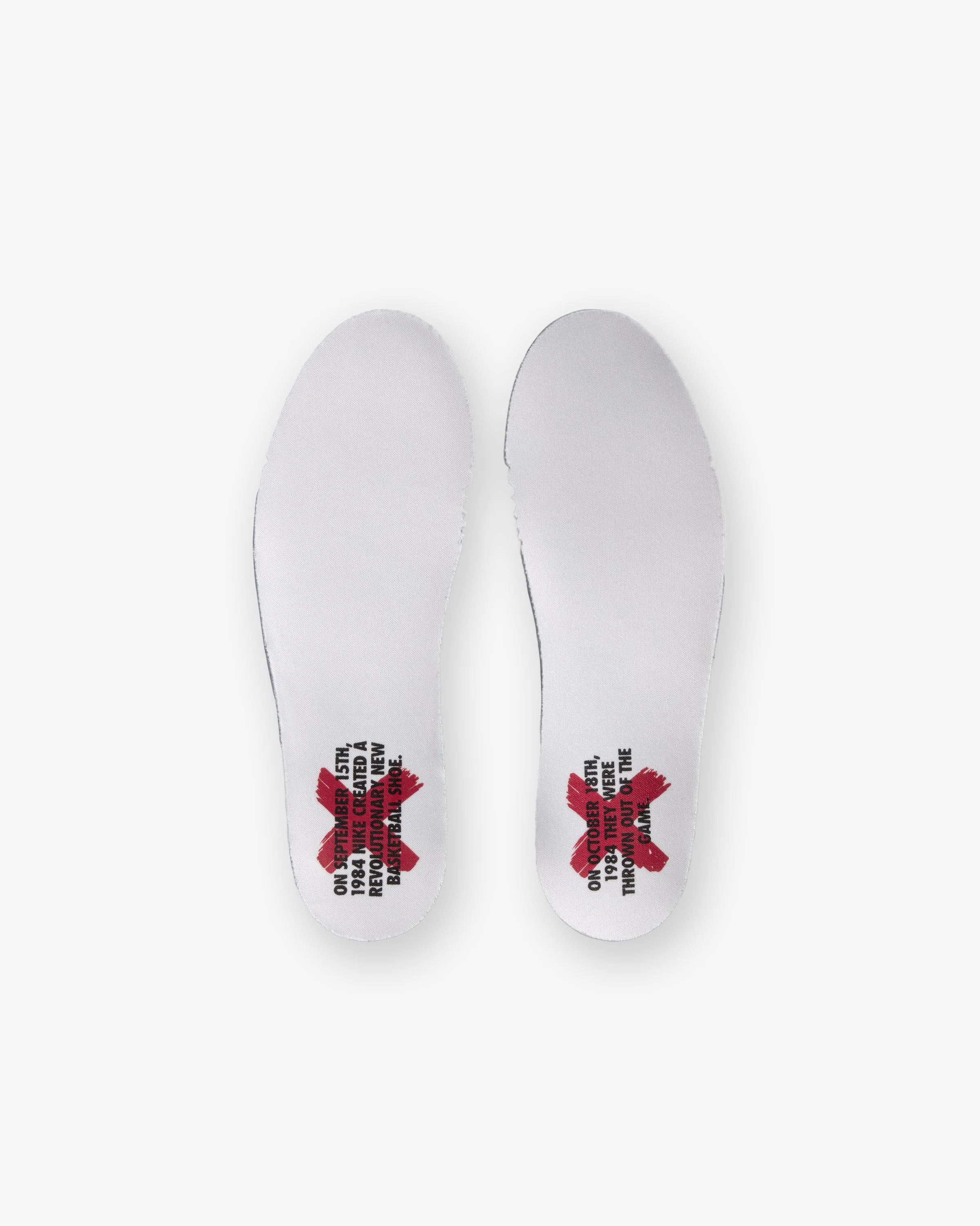 7281-jordan-ps-aj-1-retro-low-og-black-varsity-red-summit-white-9.webp JORDAN PS AJ 1 RETRO LOW OG - BLACK/ VARSITY RED/ SUMMIT WHITE