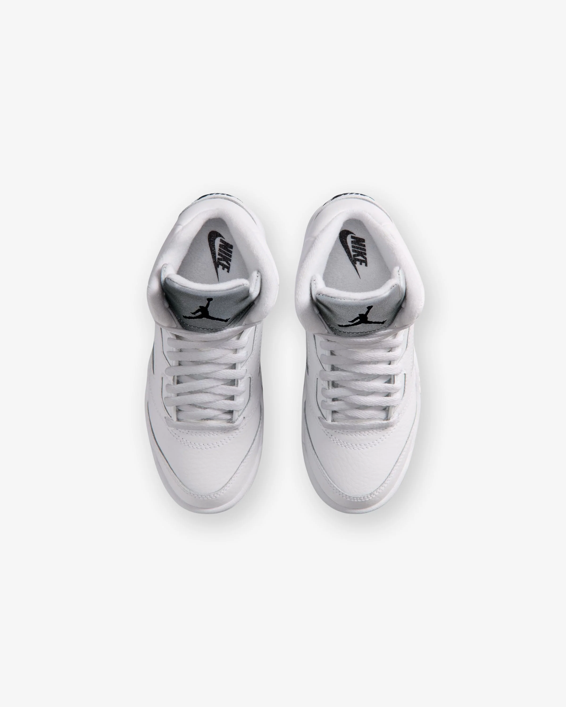 7302-jordan-ps-aj-5-retro-white-black-metallic-silver-4.webp JORDAN PS AJ 5 RETRO - WHITE/ BLACK/ METALLIC SILVER