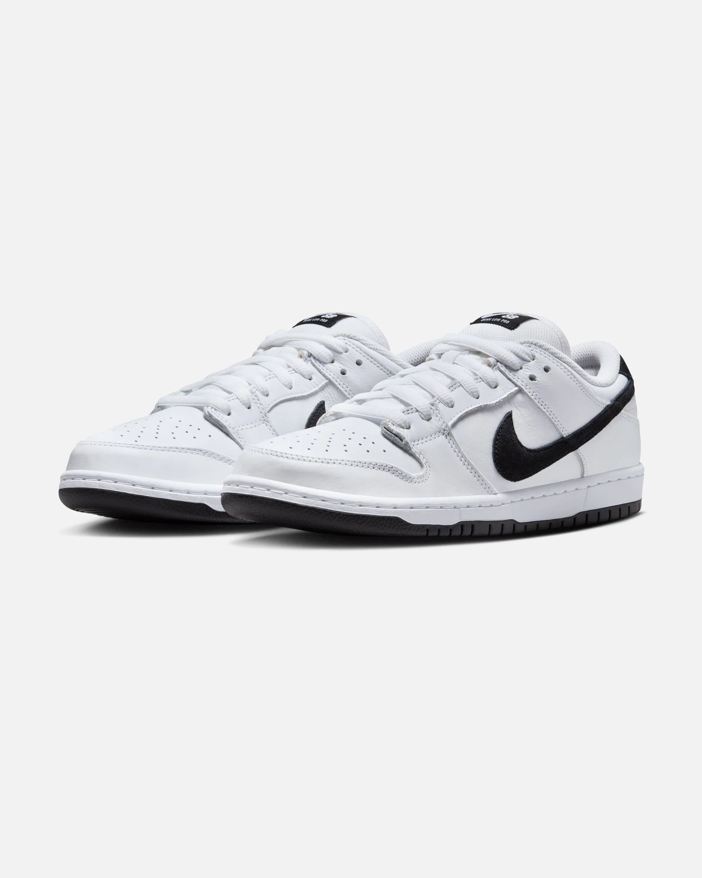 NIKE SB DUNK LOW PRO - WHITE/ BLACK