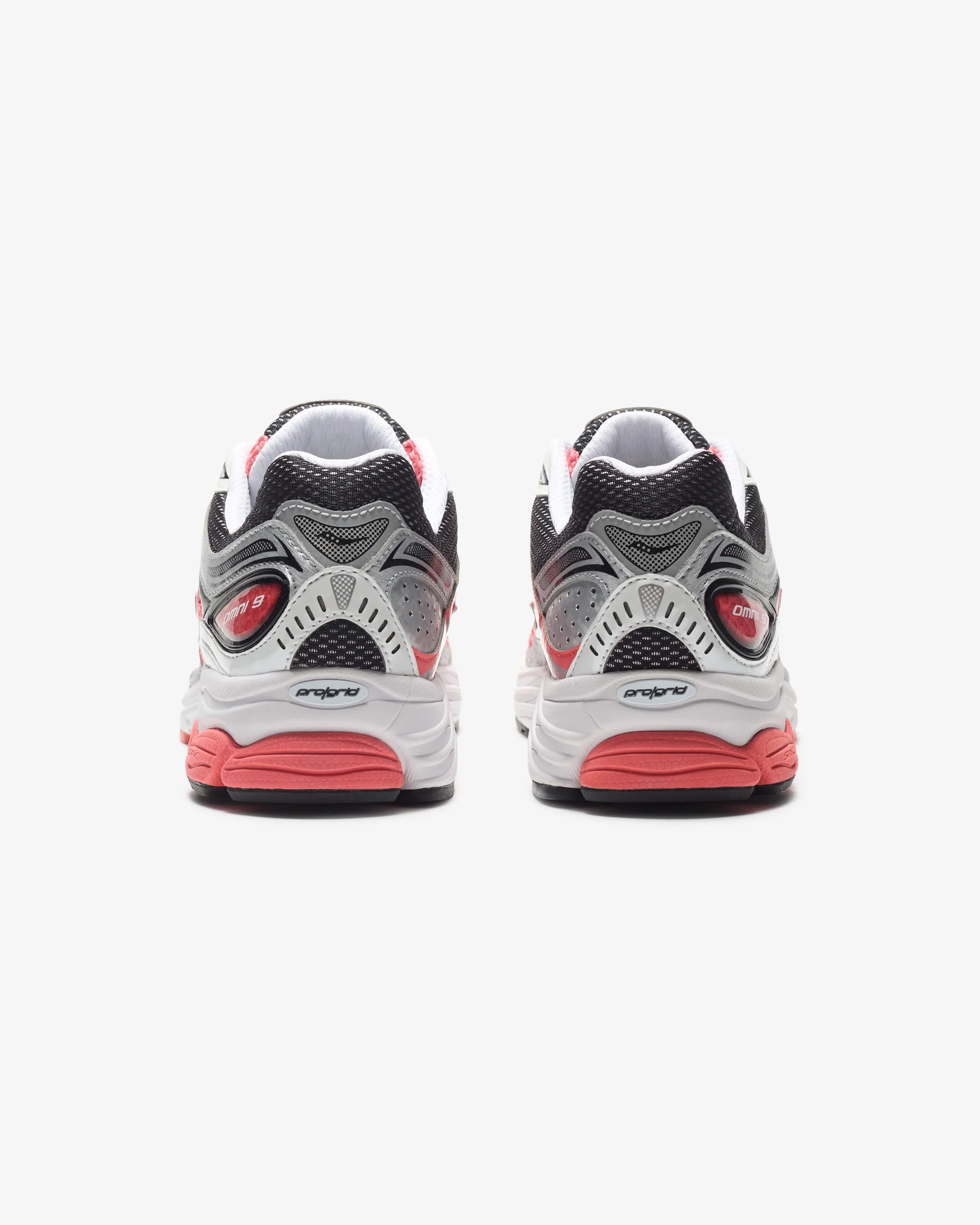 SAUCONY PROGRID OMNI 9 - SILVER/ CORAL