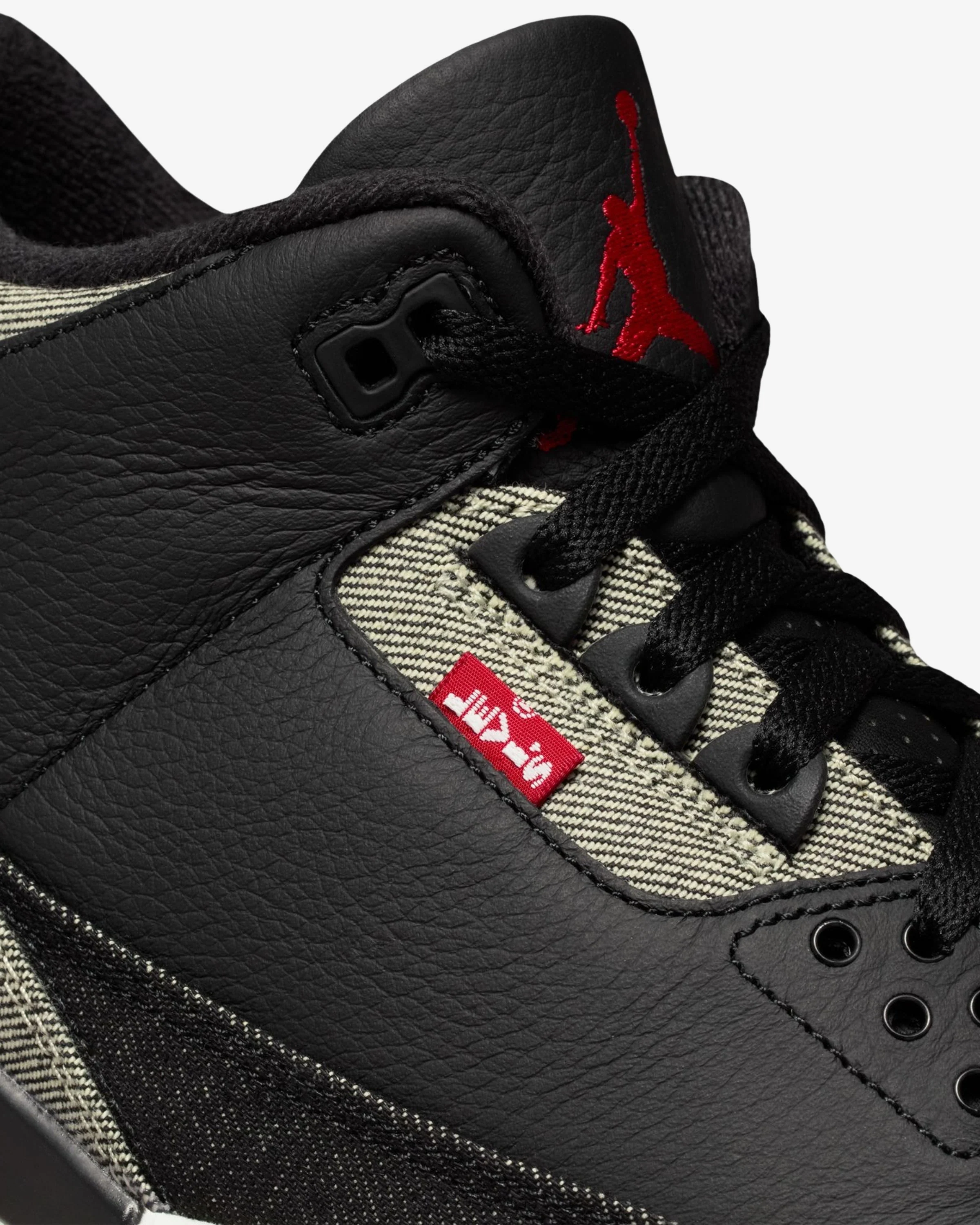 JORDAN X LEVI'S® AJ 3 RETRO - BLACK/ WHITE