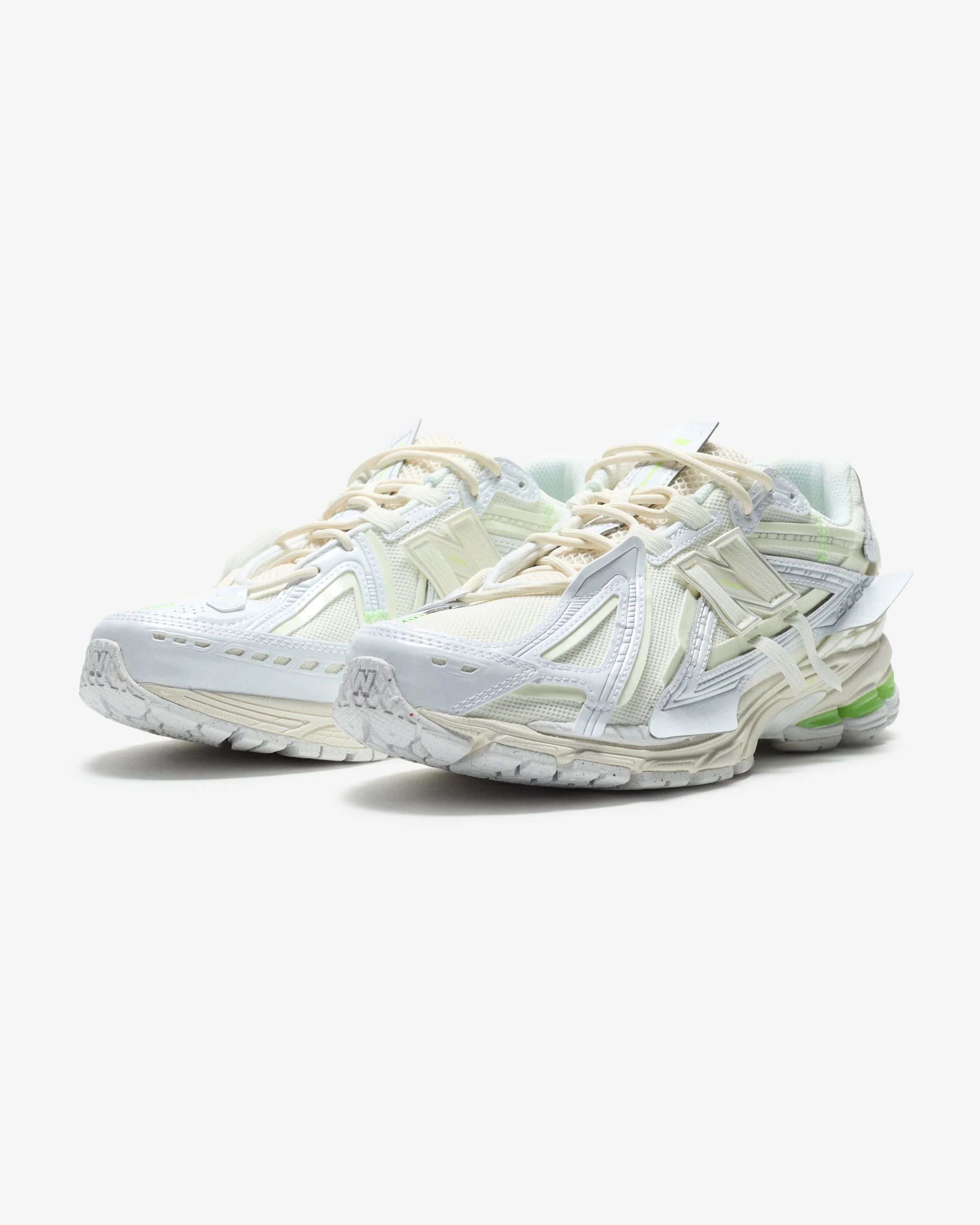 NEW BALANCE 1906 - WHITE/ MINTFLASH