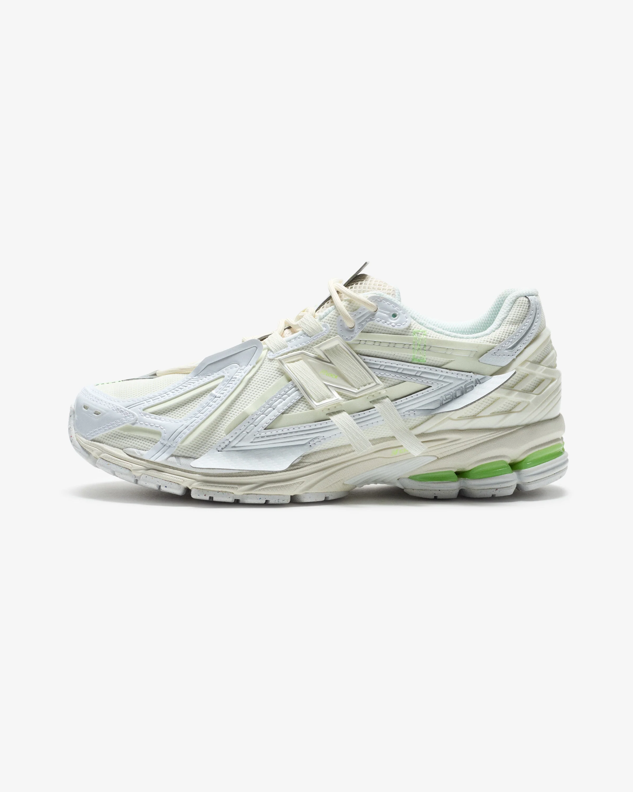 NEW BALANCE 1906 - WHITE/ MINTFLASH
