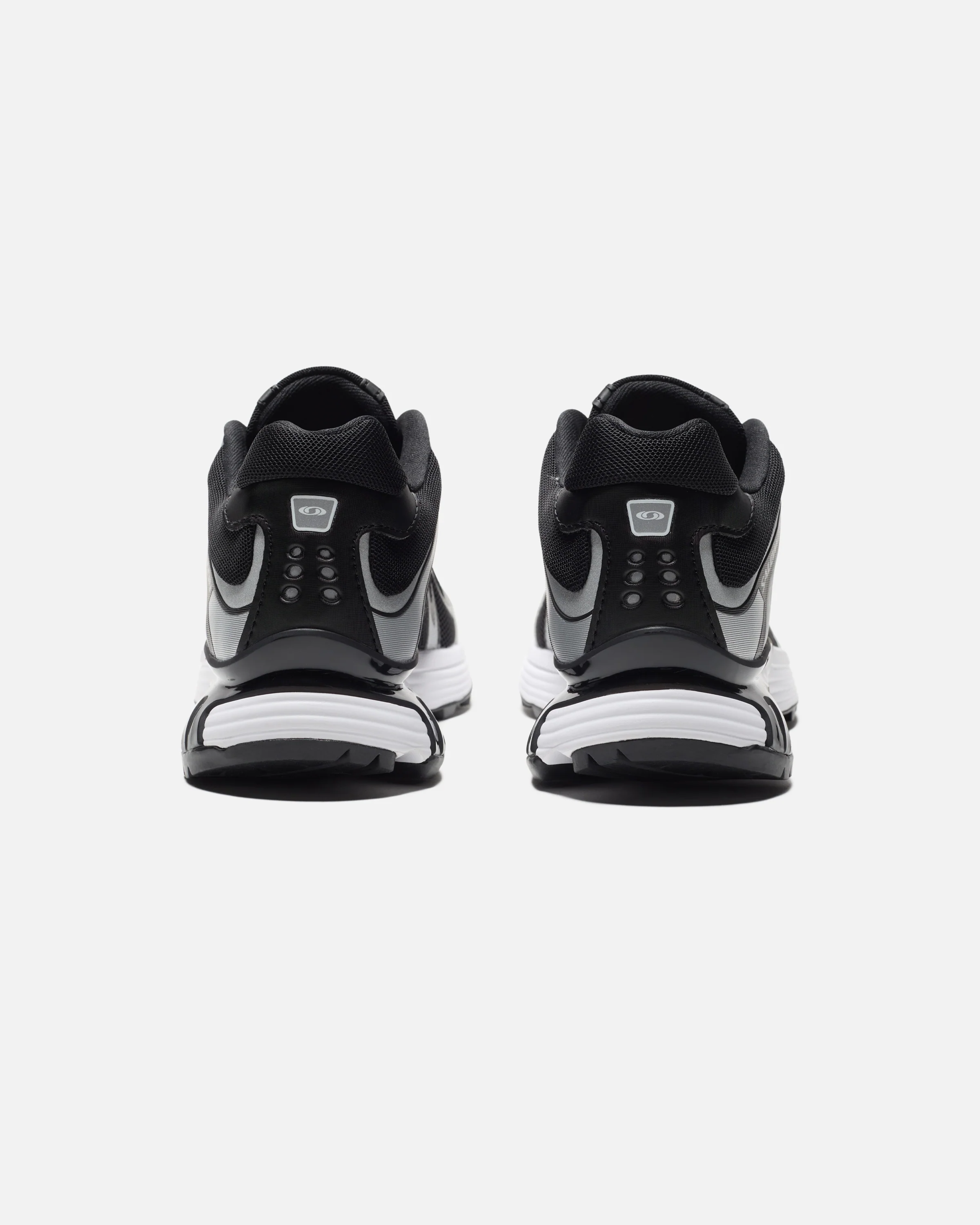 SALOMON XT-WHISPER - BLACK/ FTW SILVER