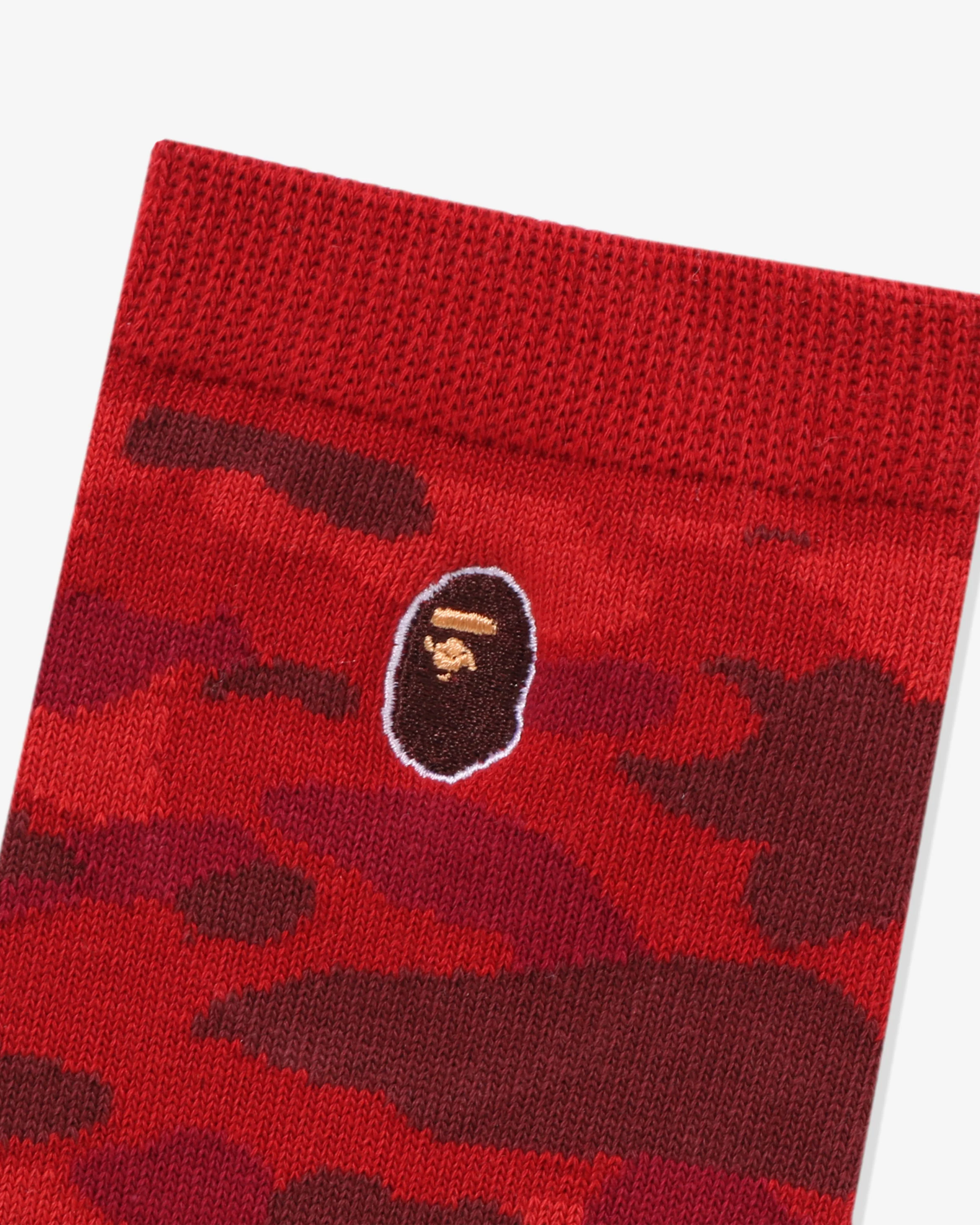 8948-bape-color-camo-ape-head-one-point-socks-6.webp BAPE COLOR CAMO APE HEAD ONE POINT SOCKS