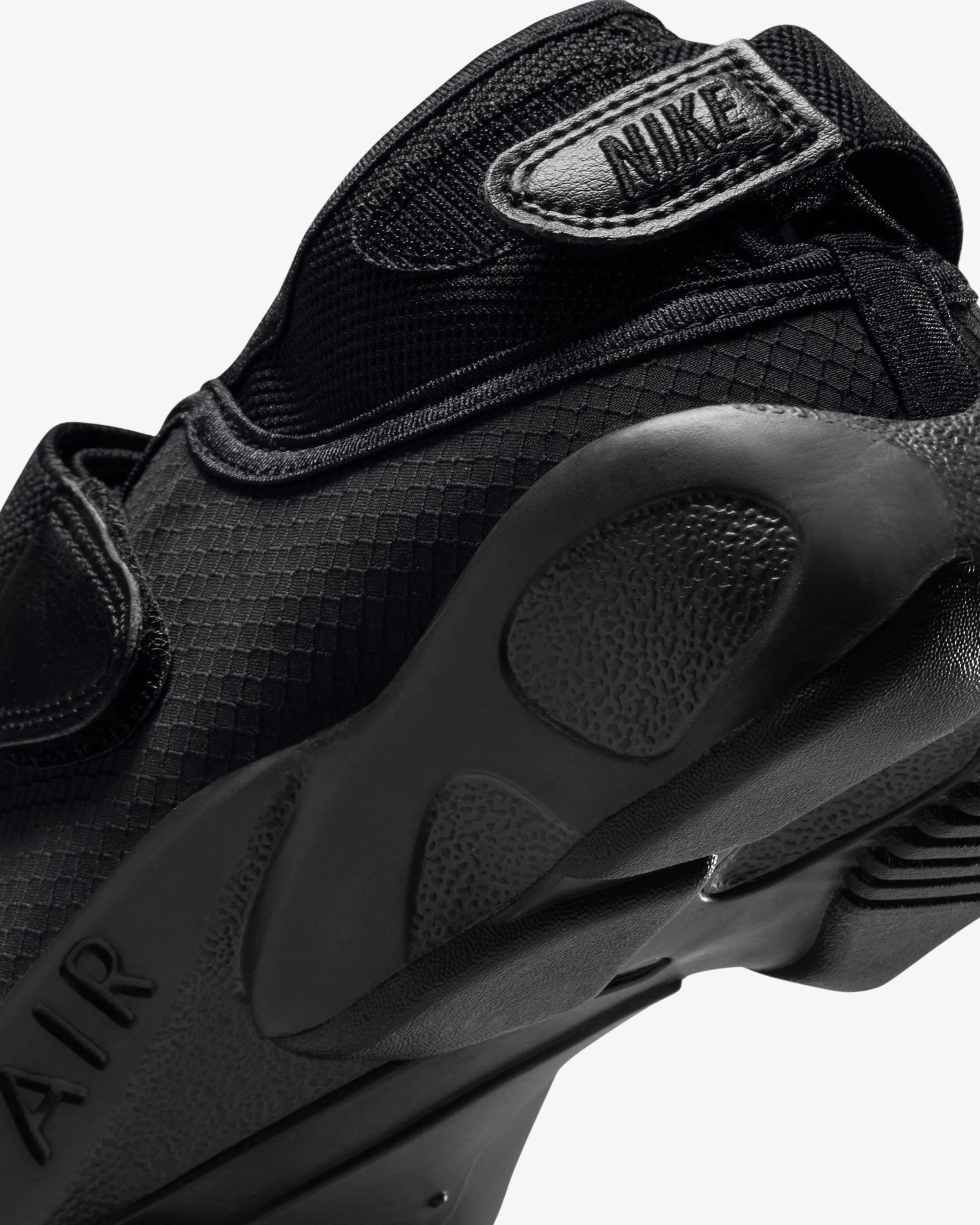 NIKE WOMEN'S AIR RIFT BREATHE - BLACK/ WHITE