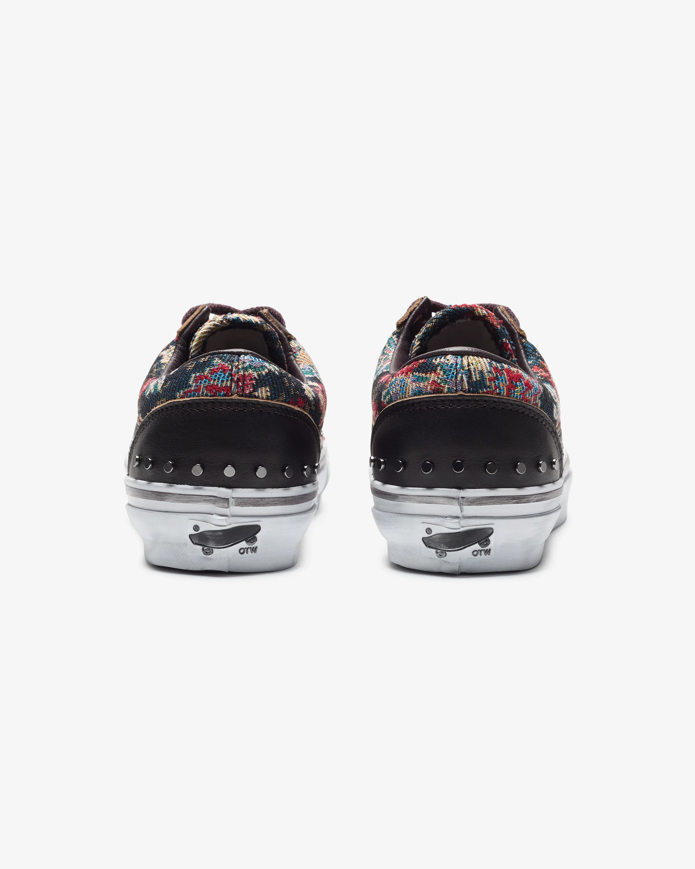9841-vans-premium-old-skool-36-vibram-floralrivets-3.webp VANS PREMIUM OLD SKOOL 36 VIBRAM - FLORALRIVETS