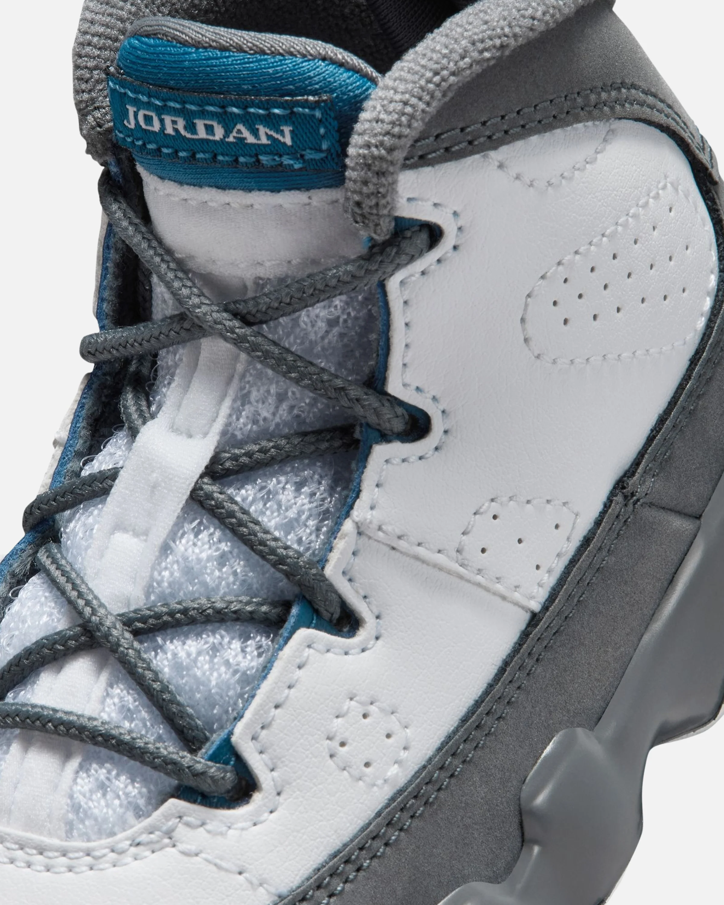 JORDAN AJ 9 RETRO TD - WHITE/ FRENCH BLUE/ FLINT GREY